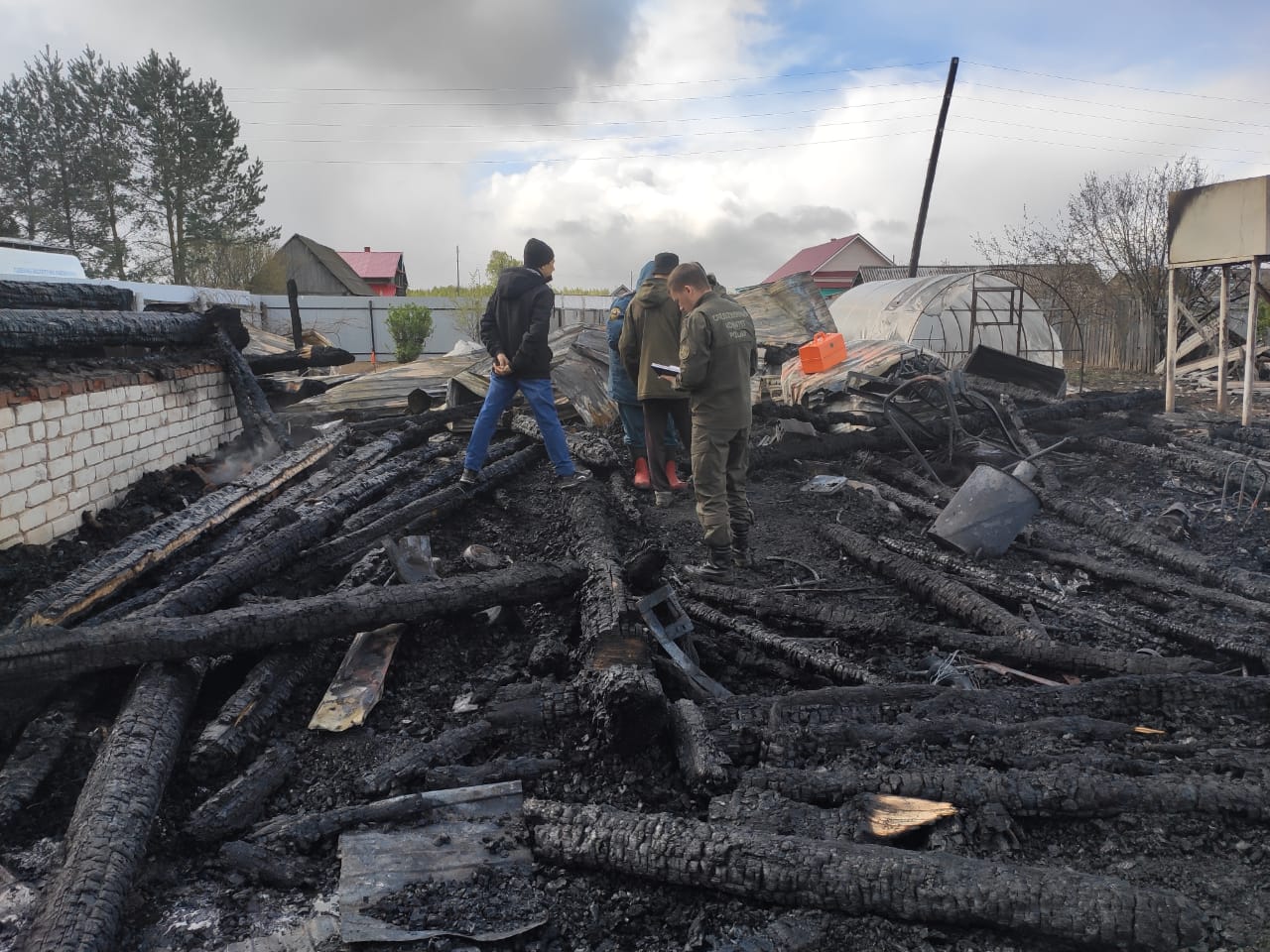 В Оршанском районе Марий Эл на страшном ночном пожаре погибла семья