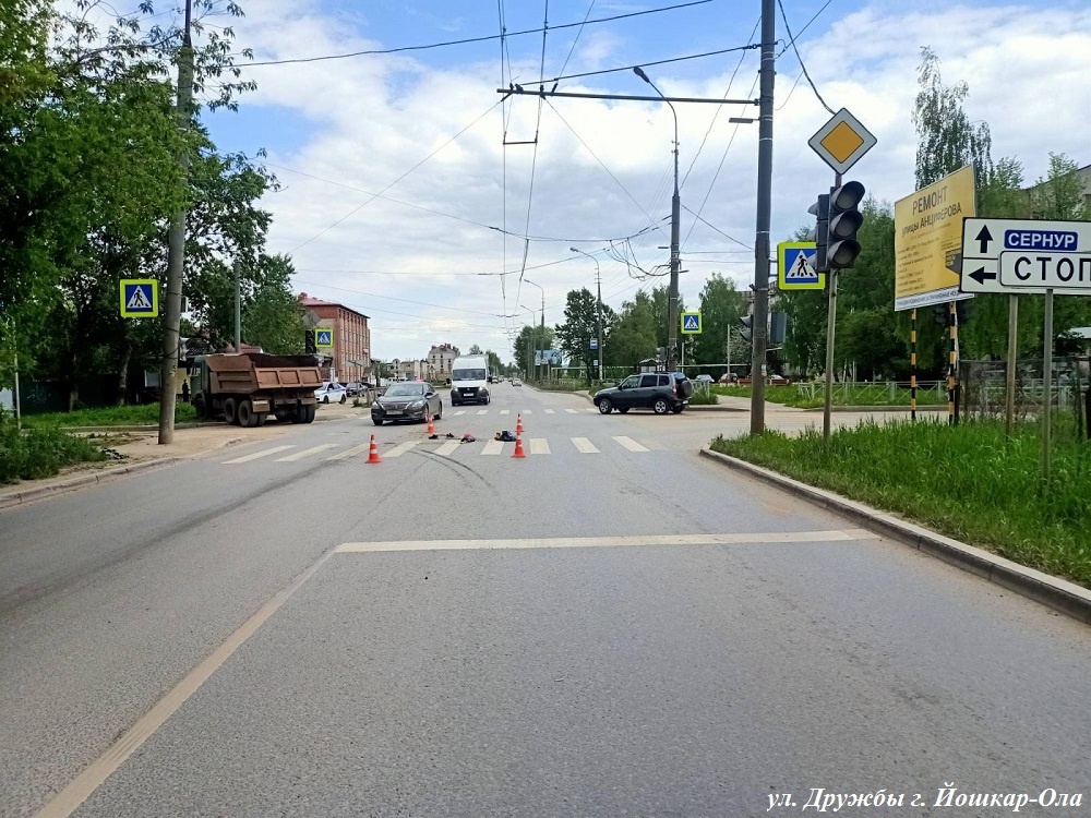 В Йошкар-Оле водитель КамАЗа сбил 60-летнюю женщину