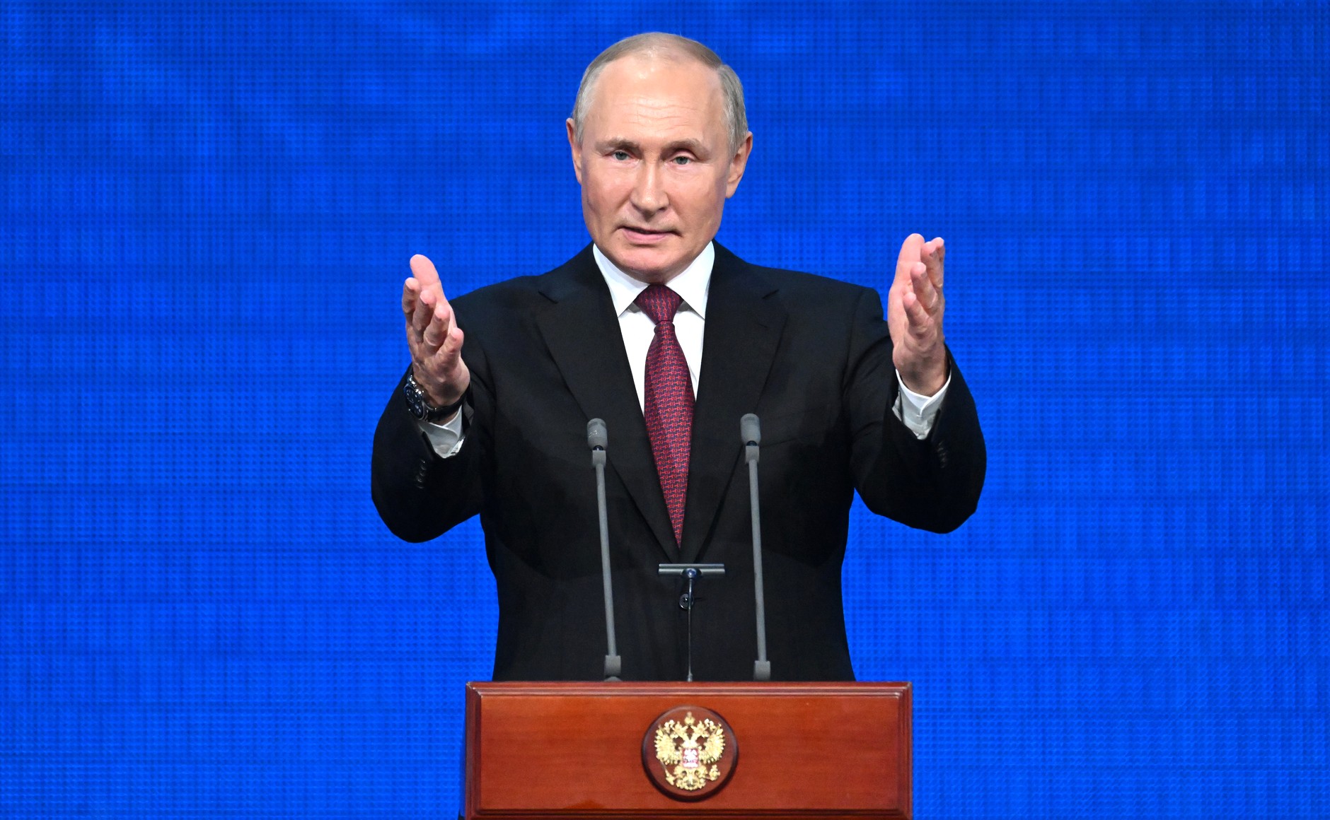 Владимир Путин внес в Думу проекты законов о новых регионах
