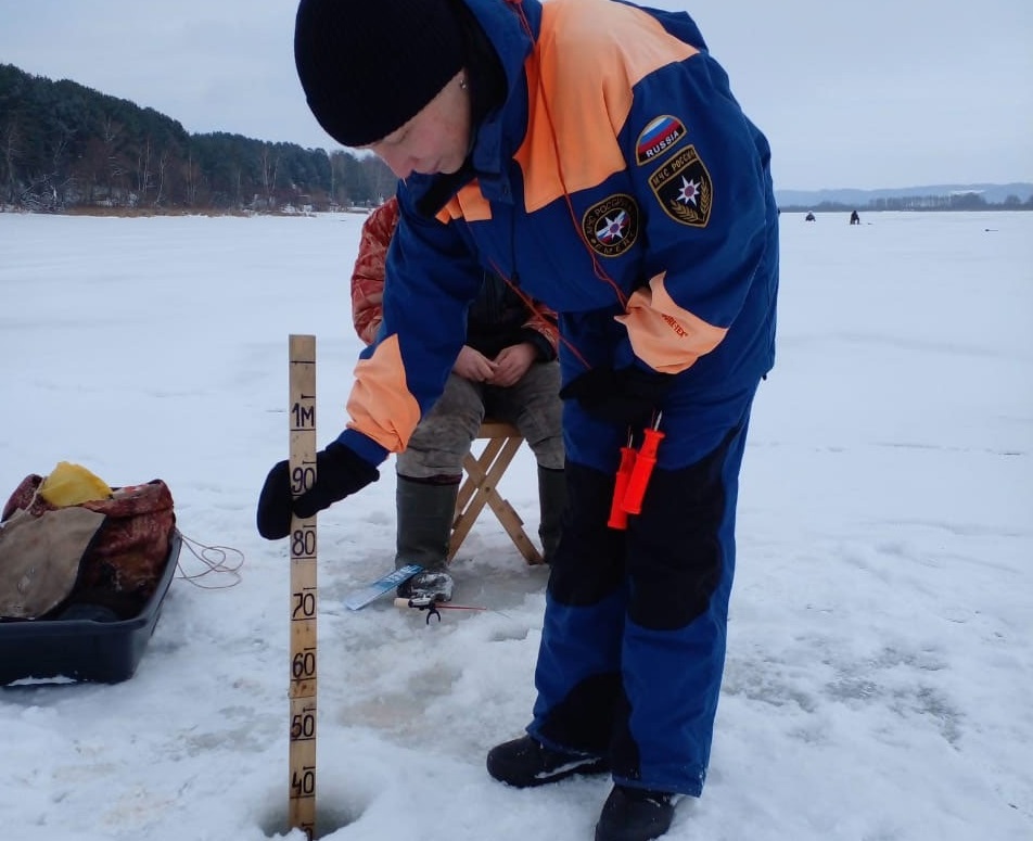Спасатели измерили толщину льда на реках и озерах Марий Эл 