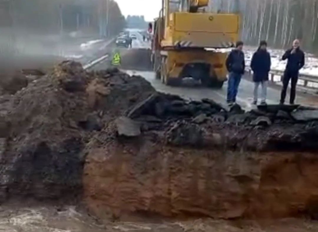 Глава Марий Эл заявил о восстановлении рухнувшего участка дороги в кратчайшие сроки