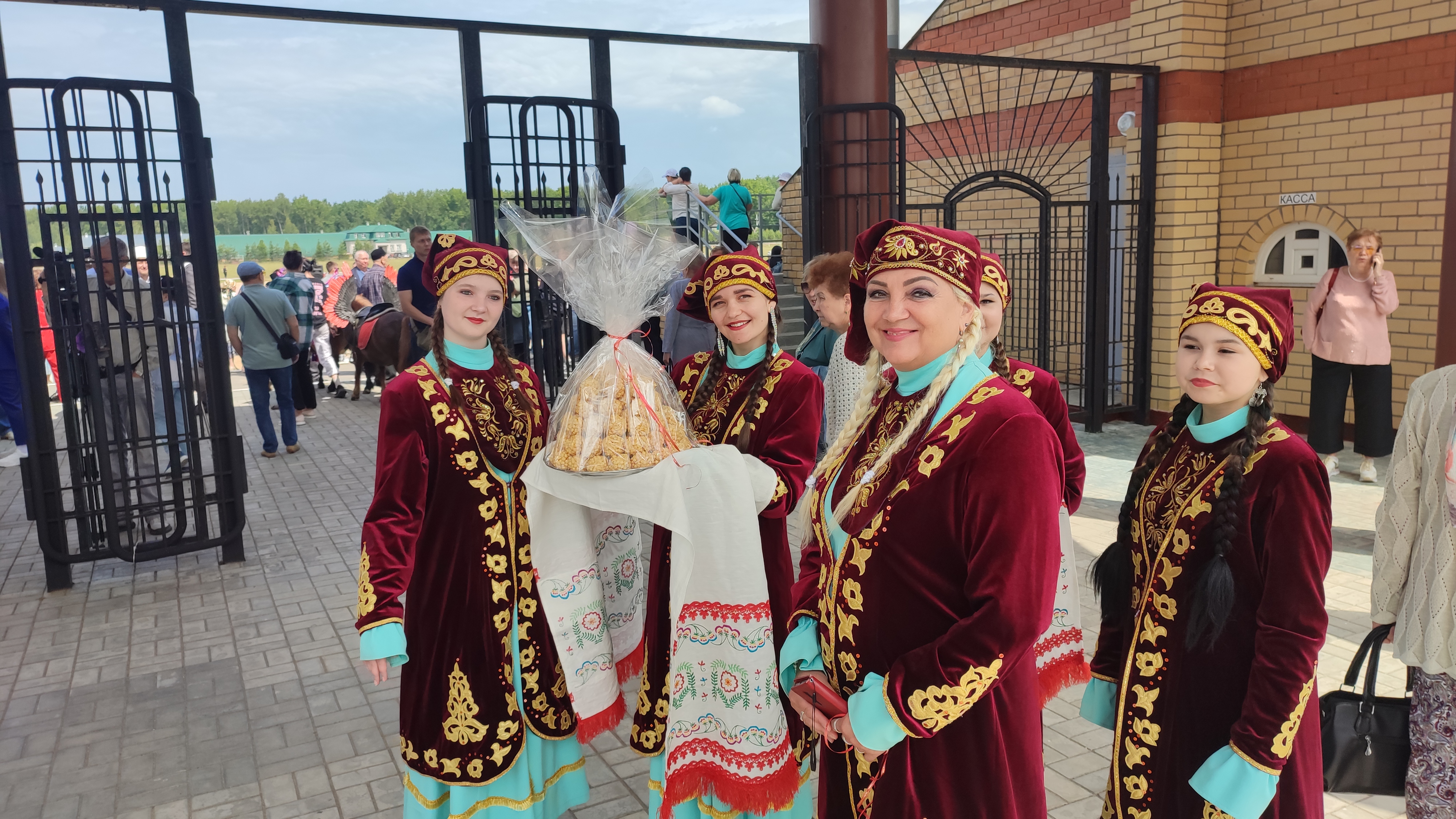 В Йошкар-Оле проходит национальный татарский праздник Сабантуй 