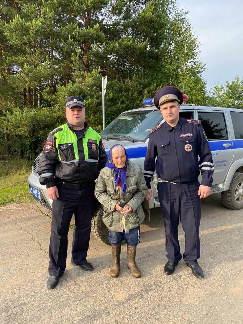 Сотрудники полиции из Кировской области нашли в лесу 77-летнюю жительницу Марий Эл