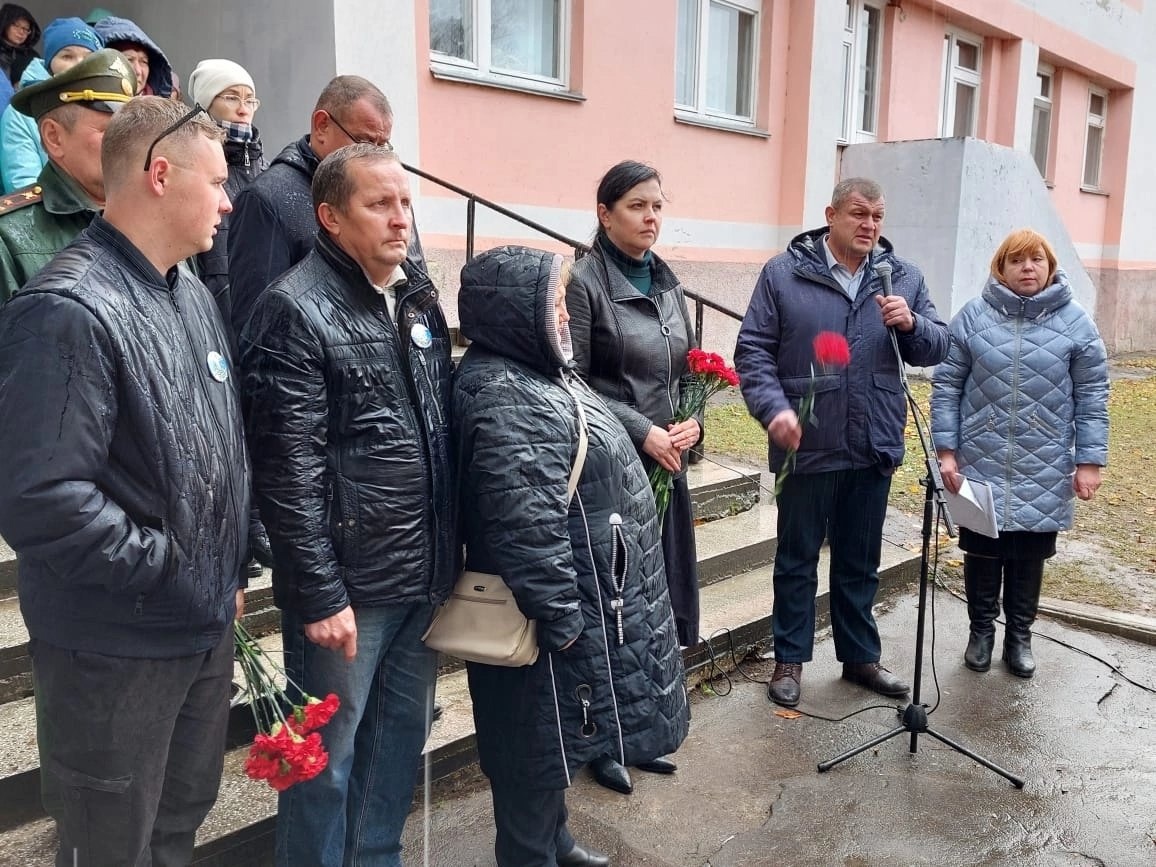В Медведевском районе почтили память рядового, погибшего на СВО: "Стал примером мужества"