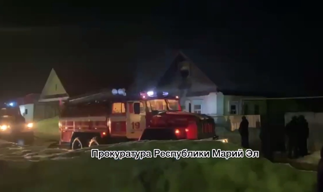 В Параньге вечером загорелся частный дом: сообщают о пострадавшем