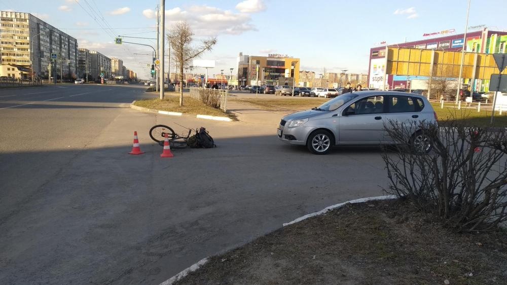 В Йошкар-Оле пьяный велосипедист угодил под колеса