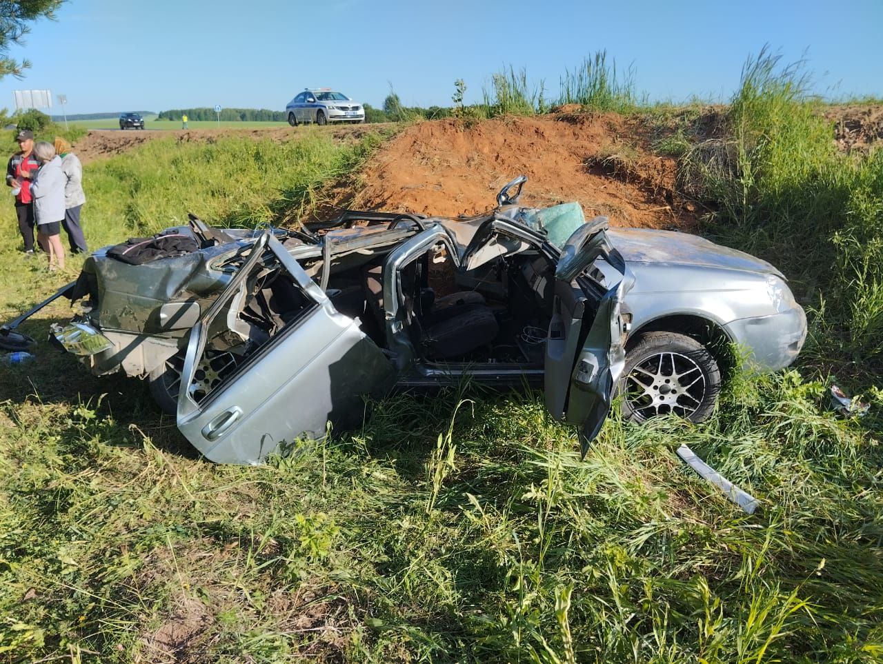 Водитель "Лады" погиб в утреннем ДТП у Нового Торъяла, два подростка в больнице