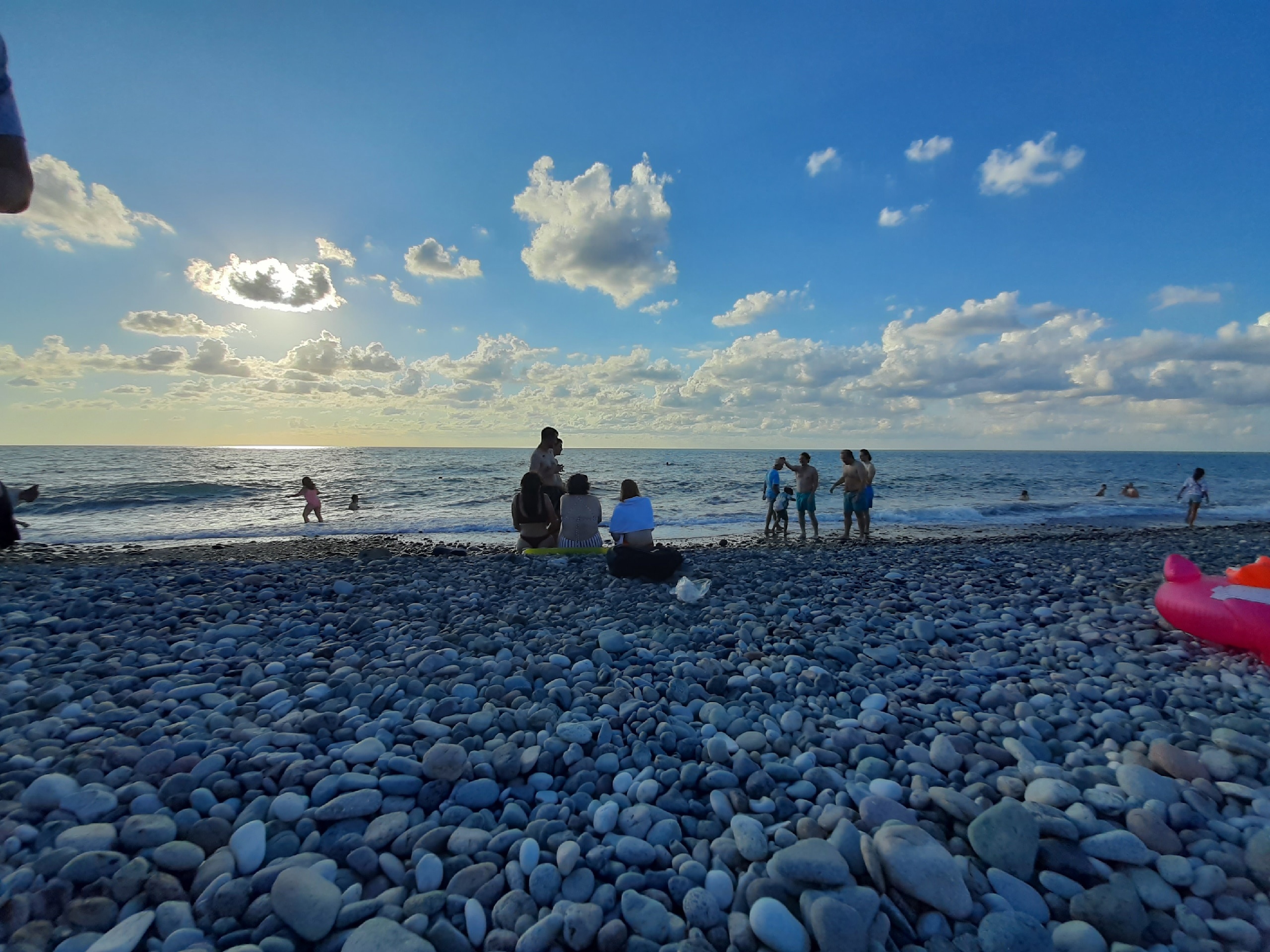 Забирают прямо с пляжа: семь строгих запретов для отдыхающих на море в Сочи 
