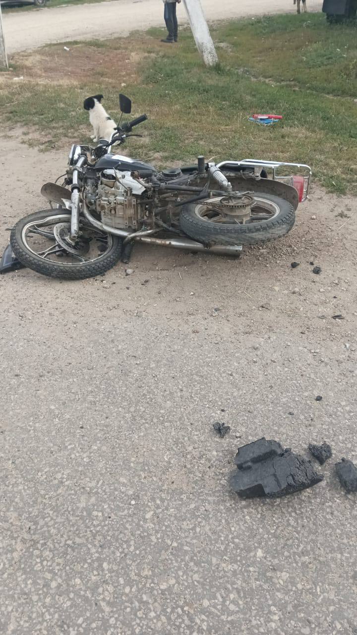 Водитель и пассажир мотоцикла попали в больницу из-за аварии в Моркинском районе