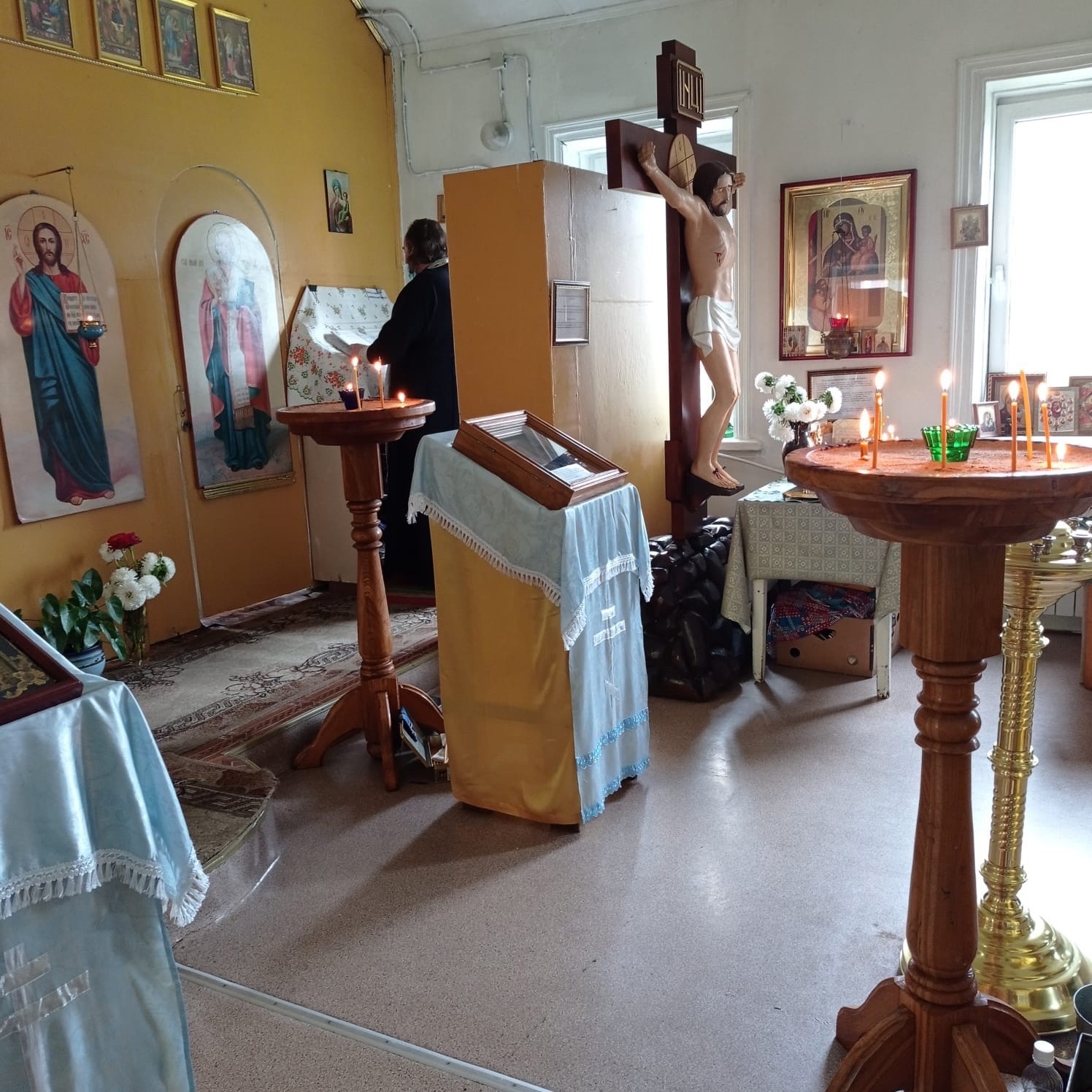 Прихожанин украл в волжской церкви "айфон" и продал за 300 рублей