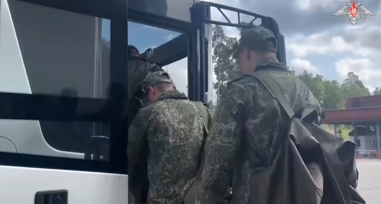 Йошкар-Ола: возвращение из плена и скандал с премиями в школе - главные новости за 10.06.2025